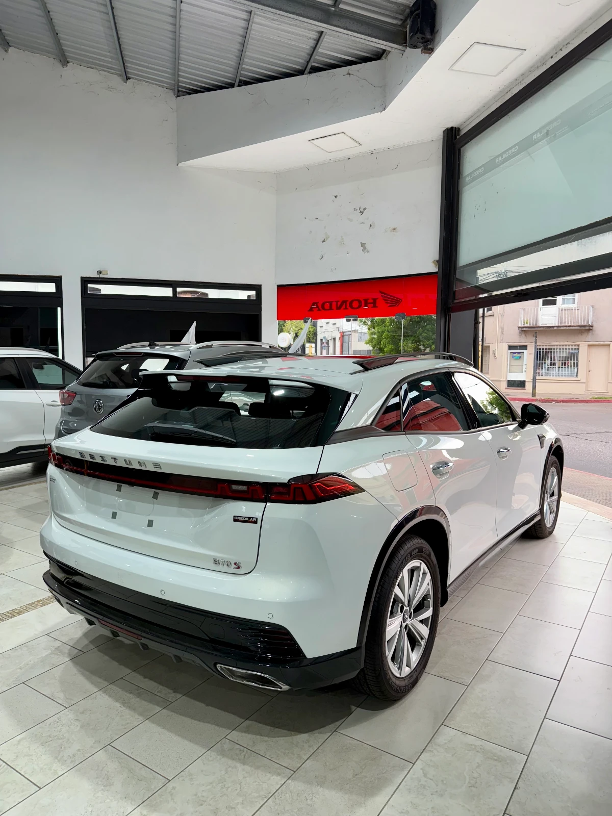 Bestune B70s Commander 2025 - imagen 8
