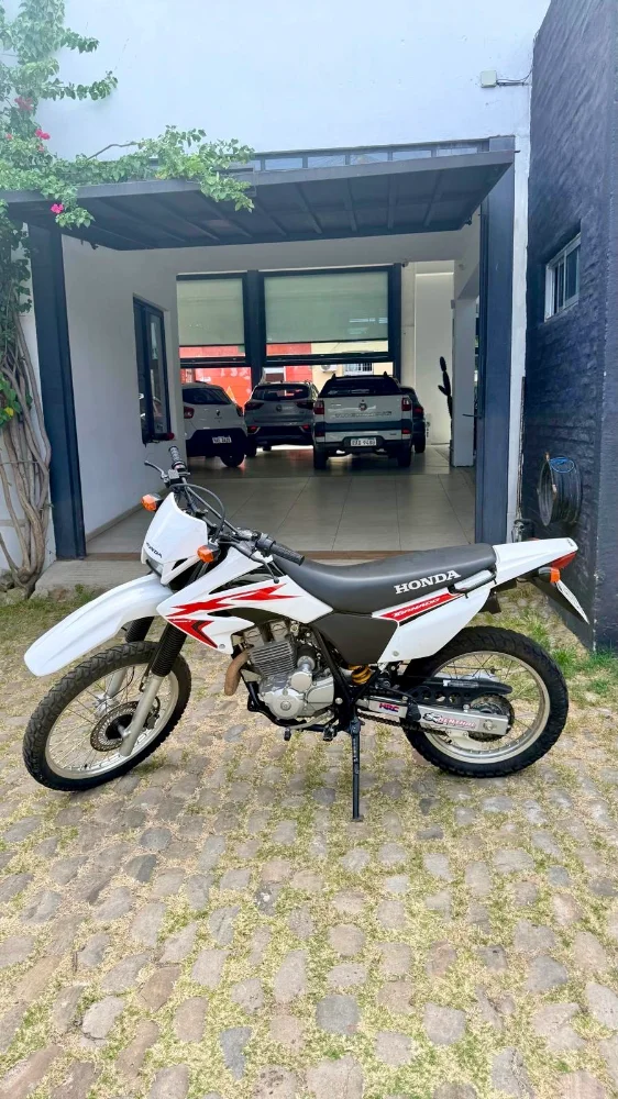 Honda XR 250 TORNADO XR250 2022