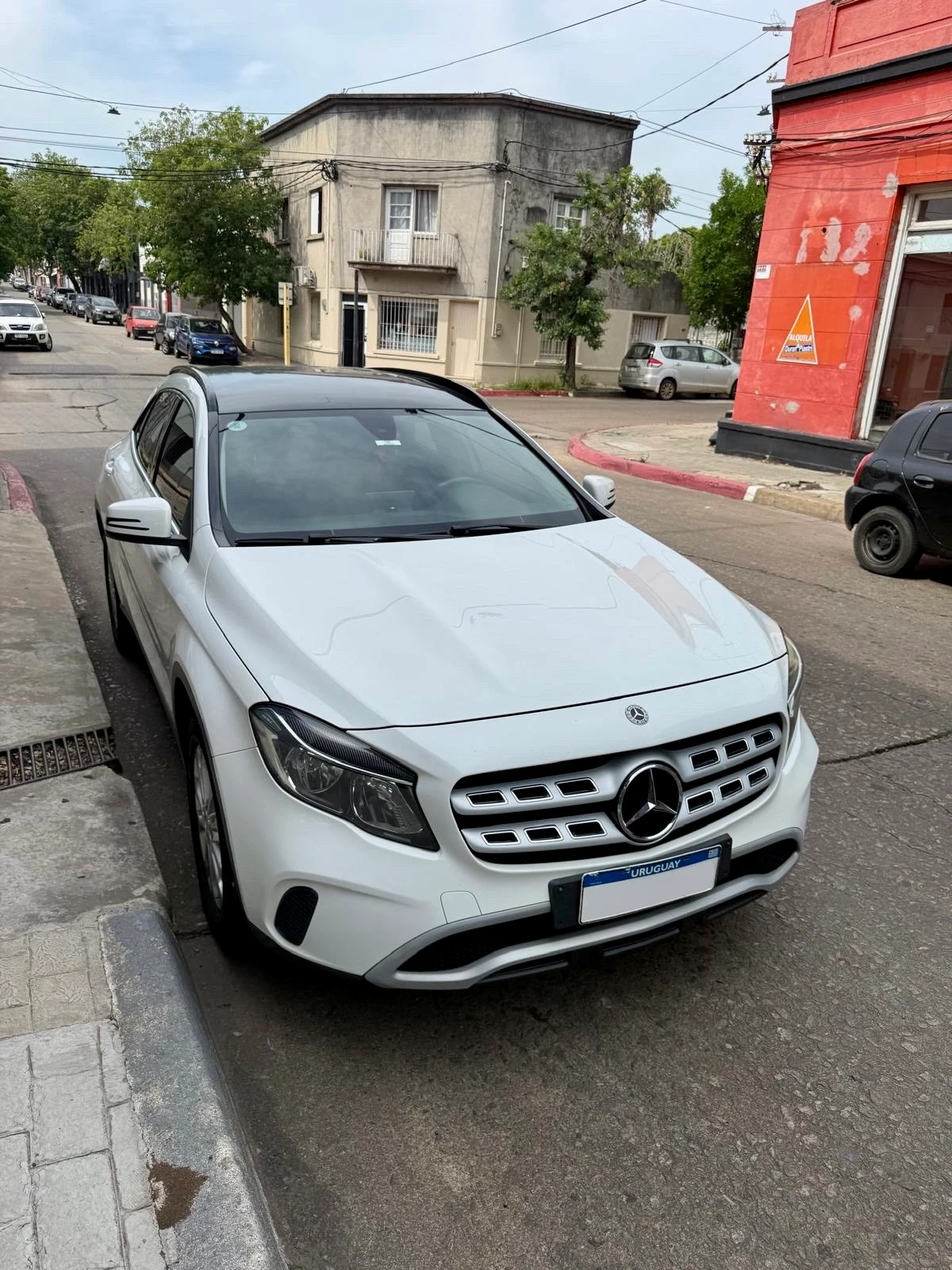 Mercedes Benz GLA 180 2018 - imagen 2
