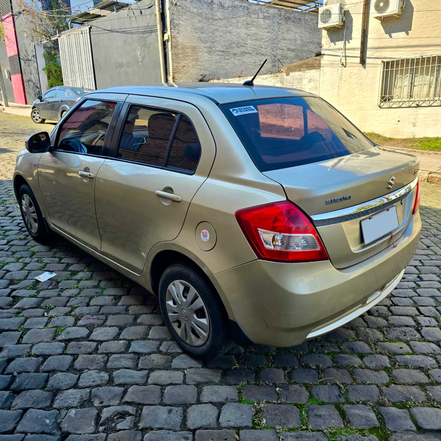Suzuki Dzire gl 2012 - imagen 7