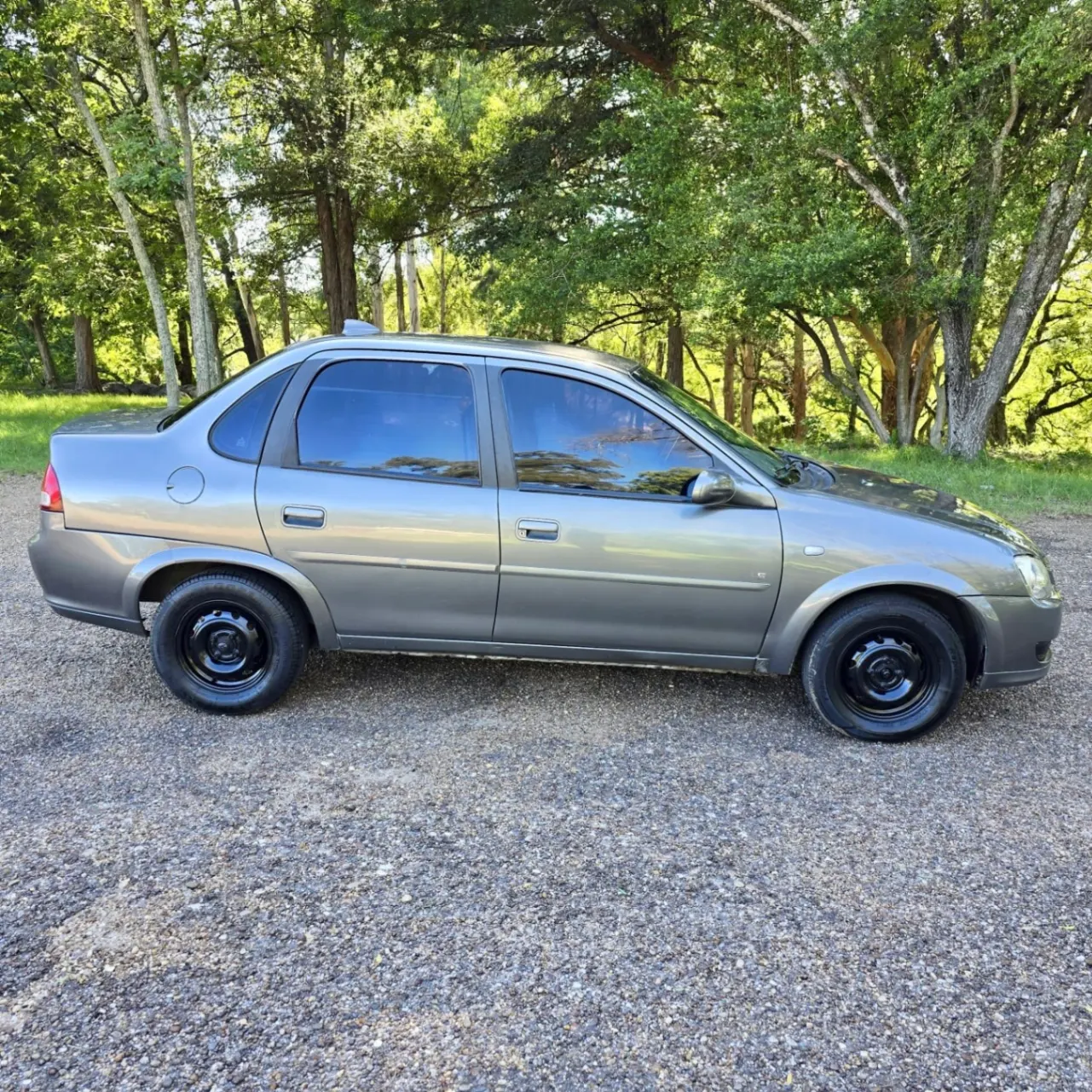 Chevrolet Corsa Classic 2011 - imagen 7