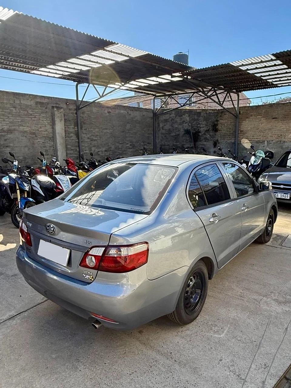 Faw N5 Standard 2012 - imagen 6