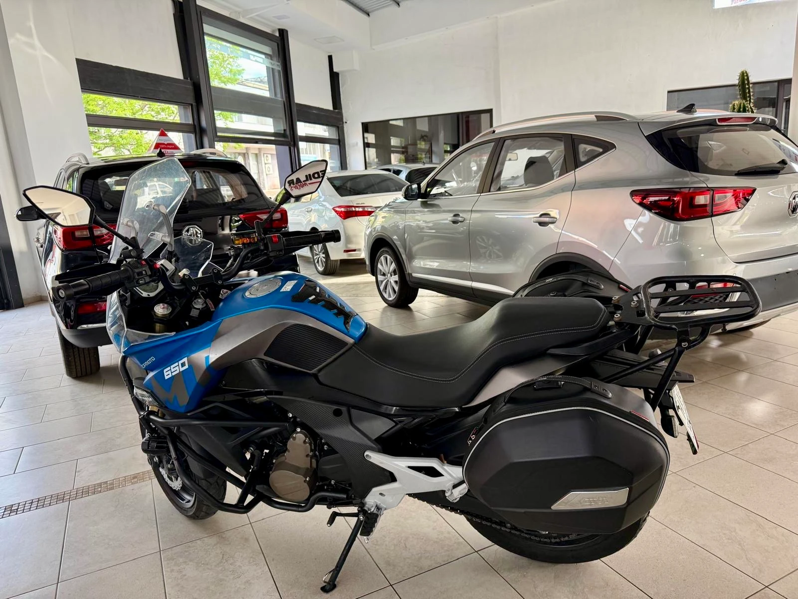 CF MOTO 650MT MT 2020 - imagen 4