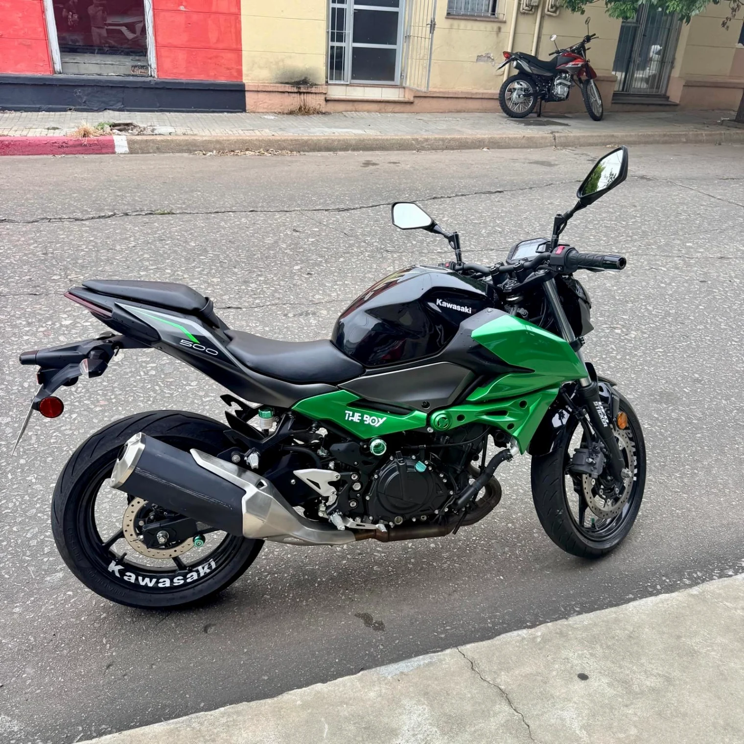 Kawasaki ER500 ESFNN 2025 - imagen 4