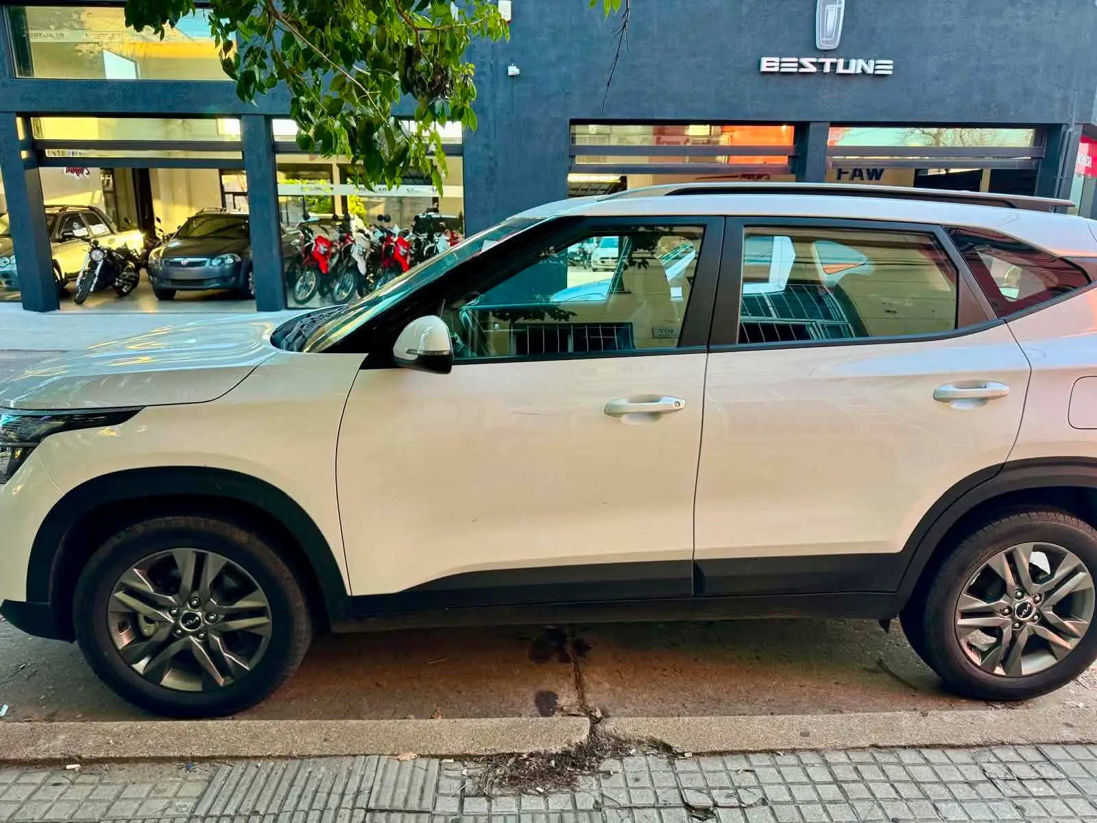 Kia Seltos LX PLUS 2023 - imagen 8