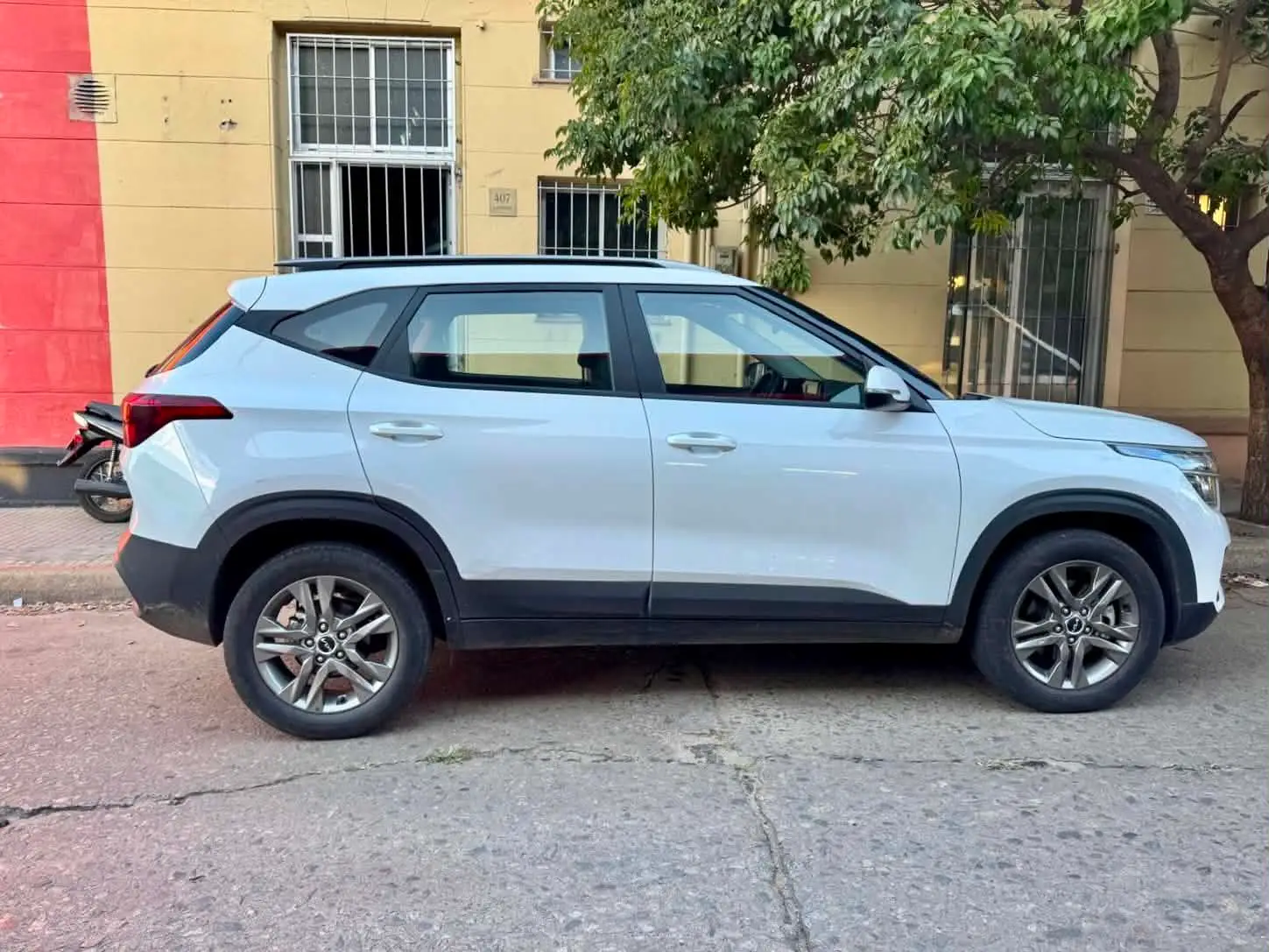 Kia Seltos LX PLUS 2023 - imagen 2
